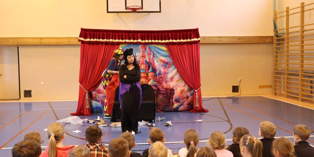 „Profilaktyka szkolna- jestem wolny od uzależnień”-spektakl