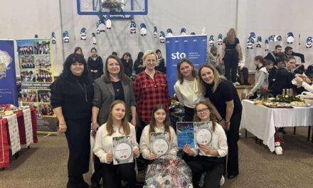 I miejsce dla naszej szkoły w Pokazie Stołów Wigilijnych!