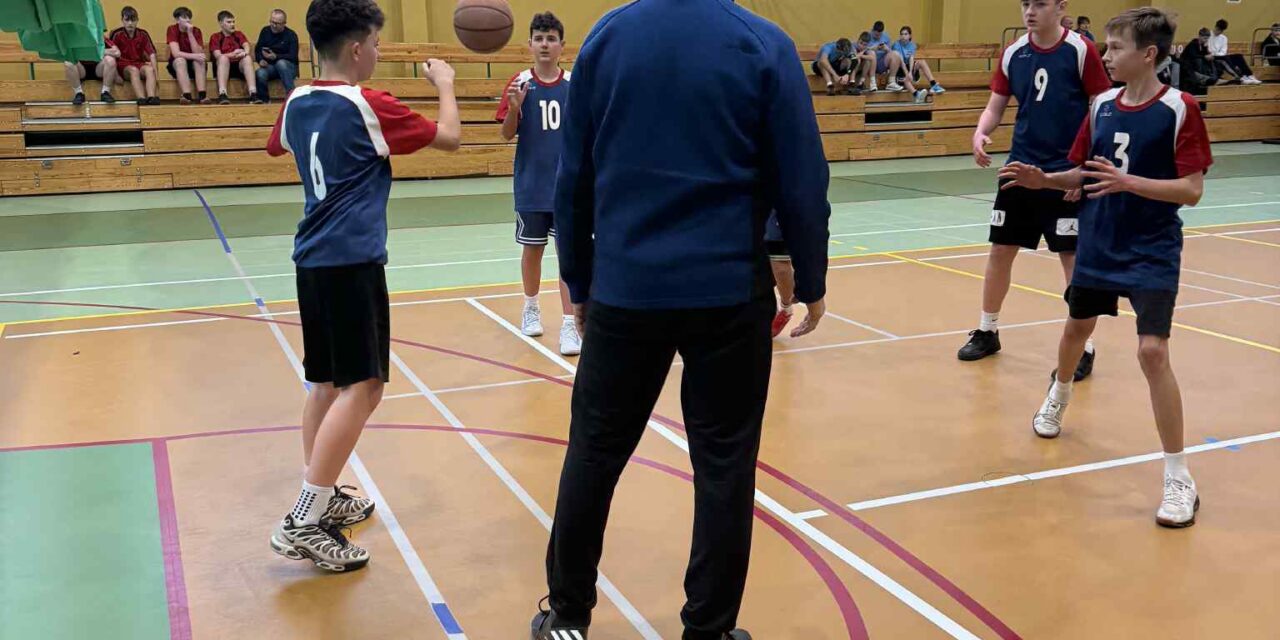 Zawody w koszykówkę