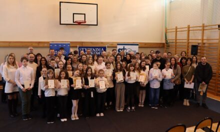 Uroczyste wręczenie stypendiów naukowych